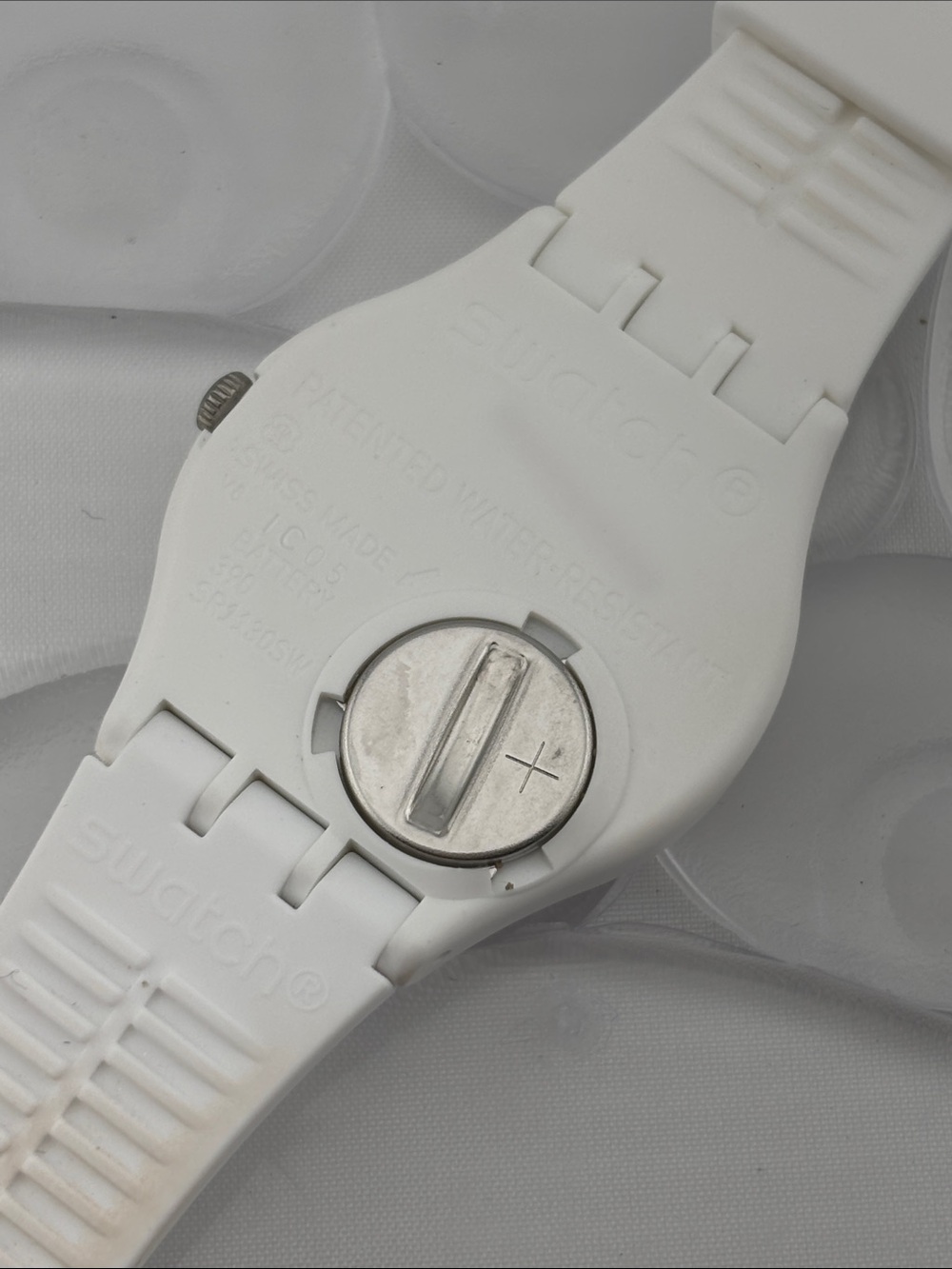 Swatch Watch - GW718 - LOVE O'CLOCK - Picture 5 of 9